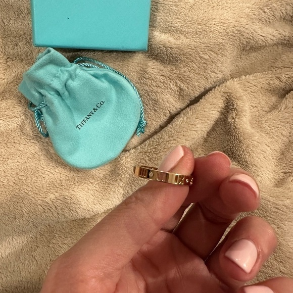 BRAND NEW Tiffany & Co. 18ct Rose Gold and Diamond Atlas Pierced Ring Size 7.5 - Picture 8 of 9